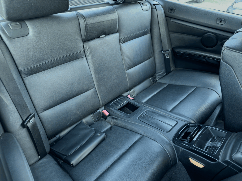 Rear cabin, executive sedan
