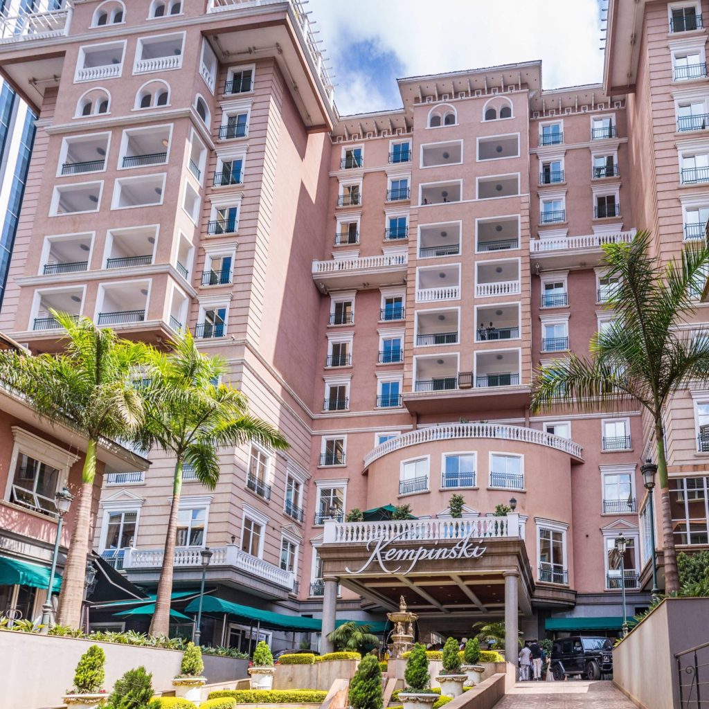 Nairobi hotel transfer executive transfer vehicle